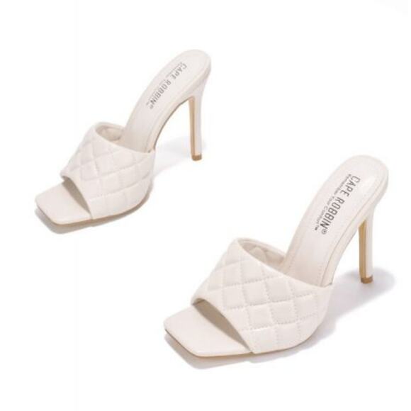 [H329] Cape Robbin "Stitch" Off White Square Toe Heels, Size 9M - Picture 1 of 10